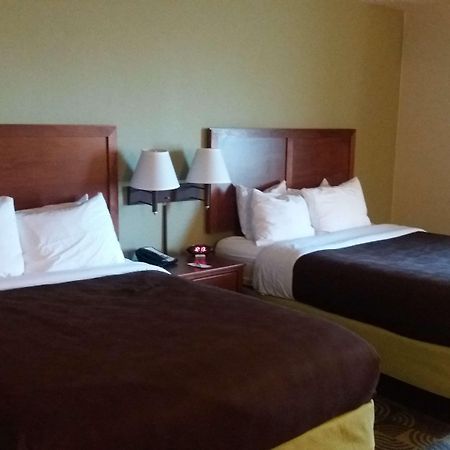 Americinn By Wyndham Kewanee Exterior photo