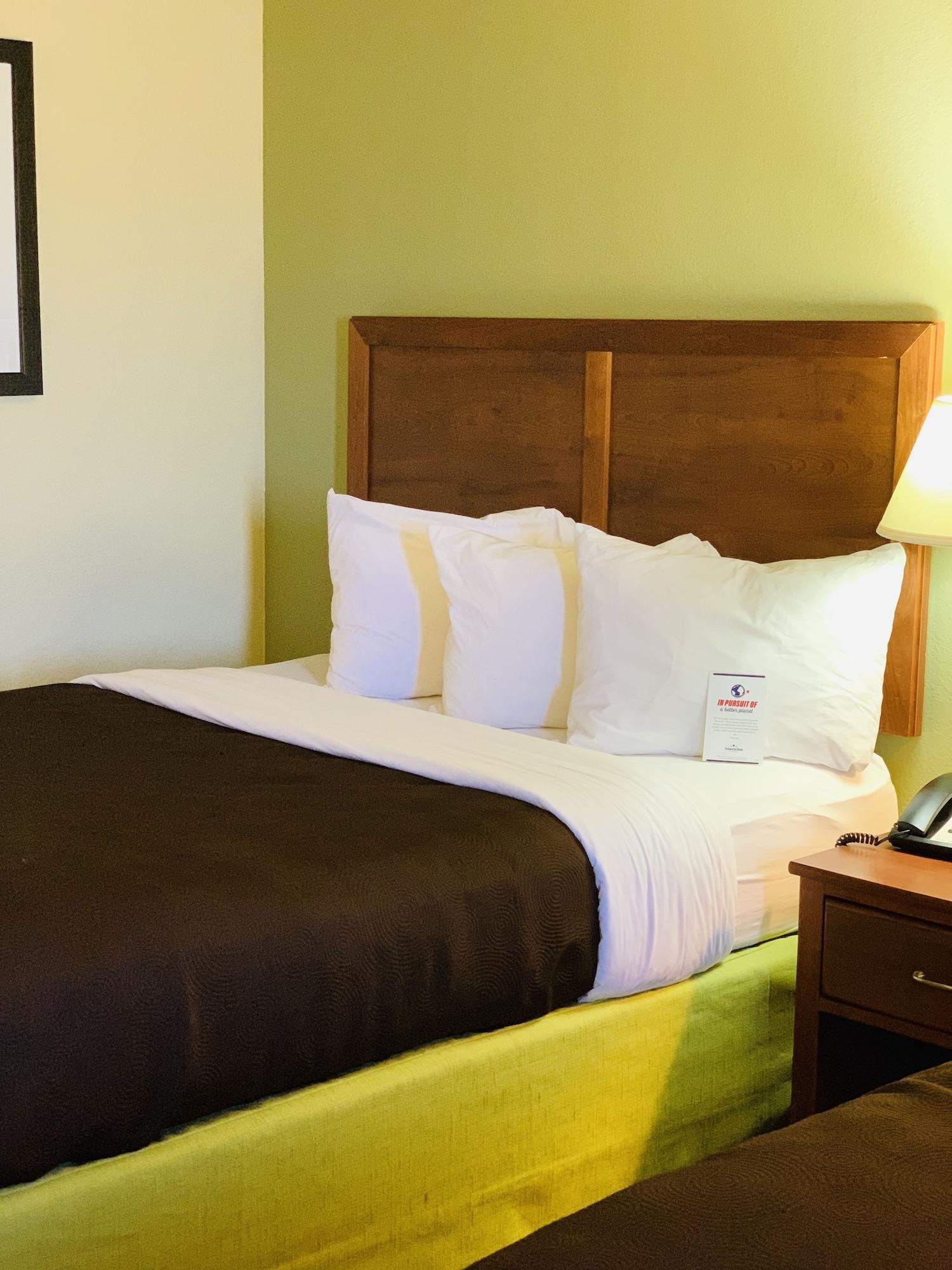 Americinn By Wyndham Kewanee Exterior photo