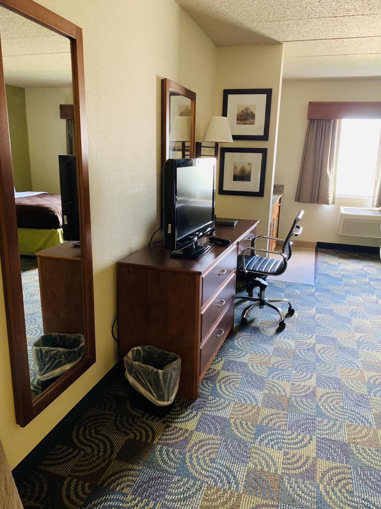 Americinn By Wyndham Kewanee Exterior photo